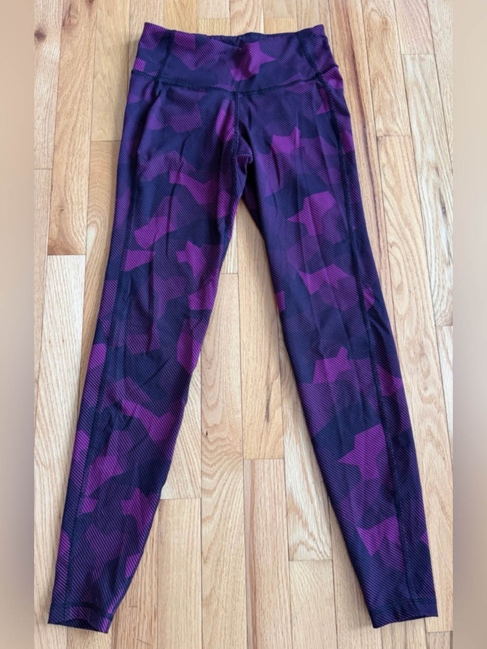 Old Navy High Rise Purple Camo Active Leggings Women’s Small Petite
